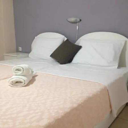 Dolphins House Apartment